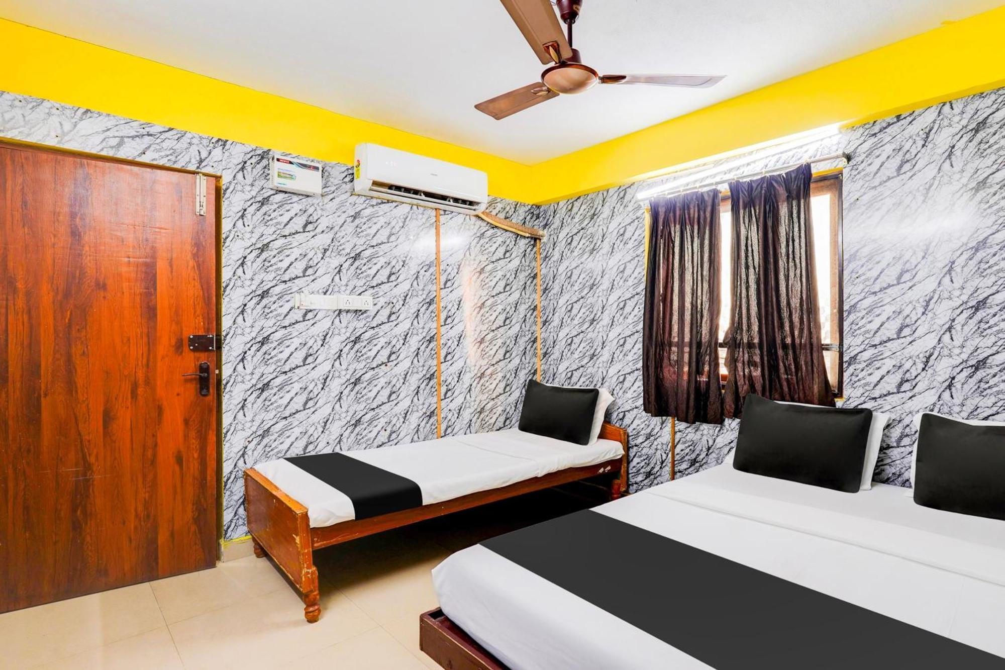 Super Hotel O Heritage Town Formerly Vasavi بونديتْشيري المظهر الخارجي الصورة