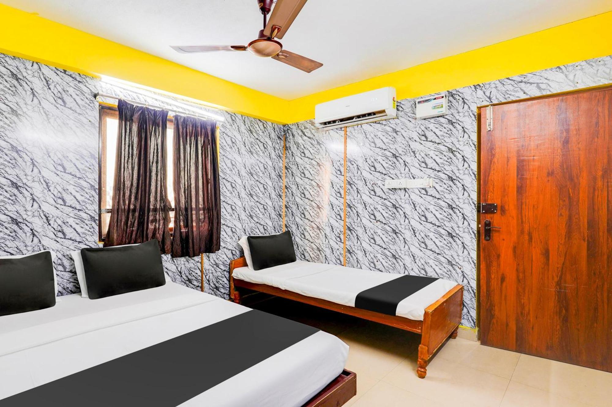 Super Hotel O Heritage Town Formerly Vasavi بونديتْشيري المظهر الخارجي الصورة