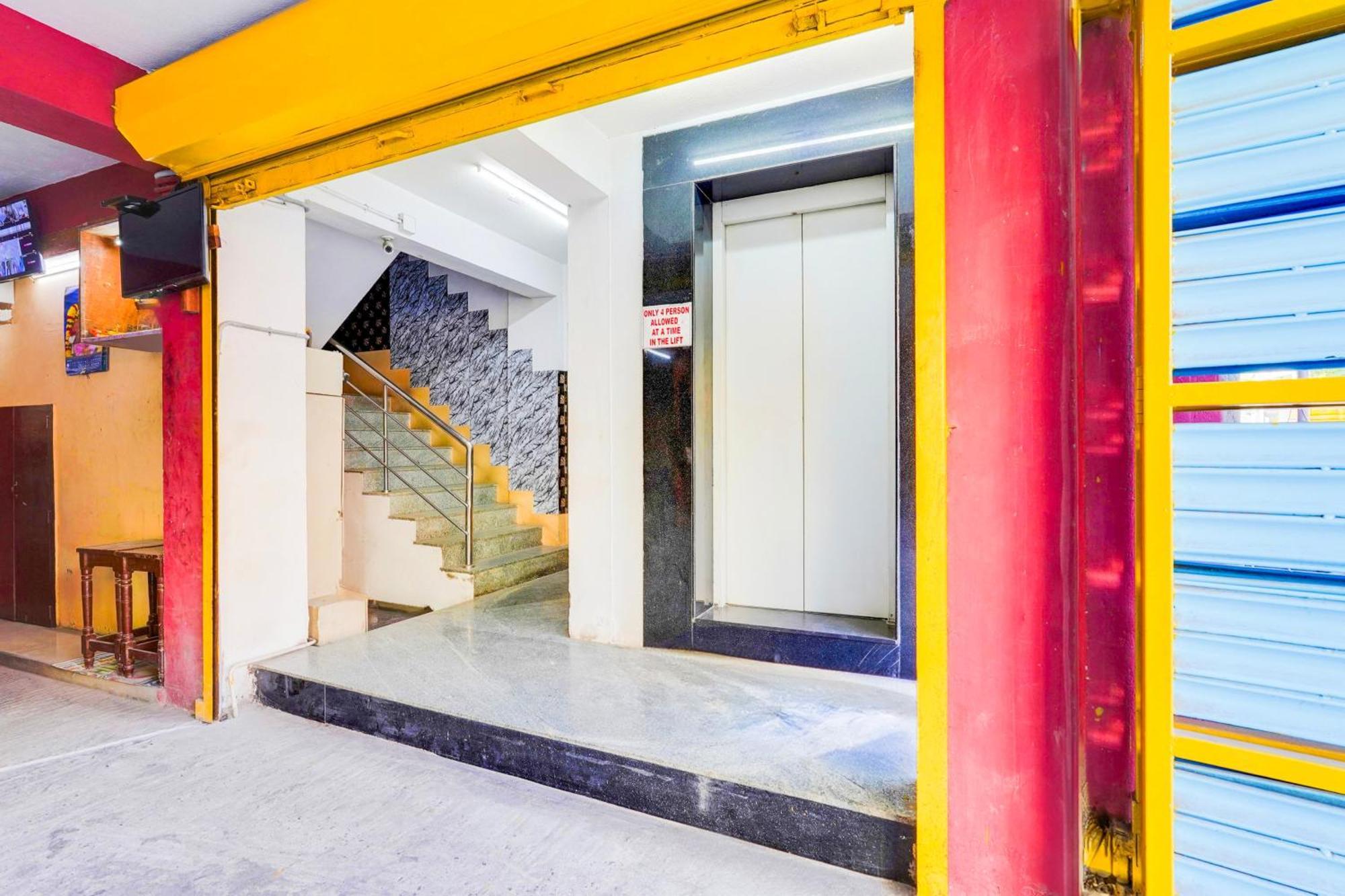 Super Hotel O Heritage Town Formerly Vasavi بونديتْشيري المظهر الخارجي الصورة