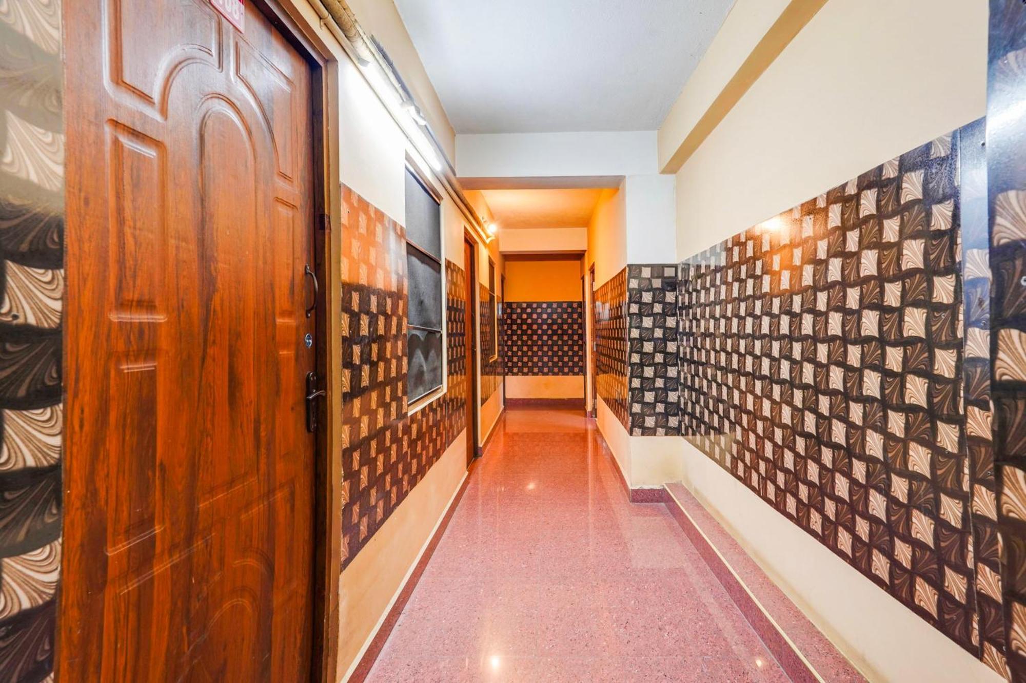 Super Hotel O Heritage Town Formerly Vasavi بونديتْشيري المظهر الخارجي الصورة