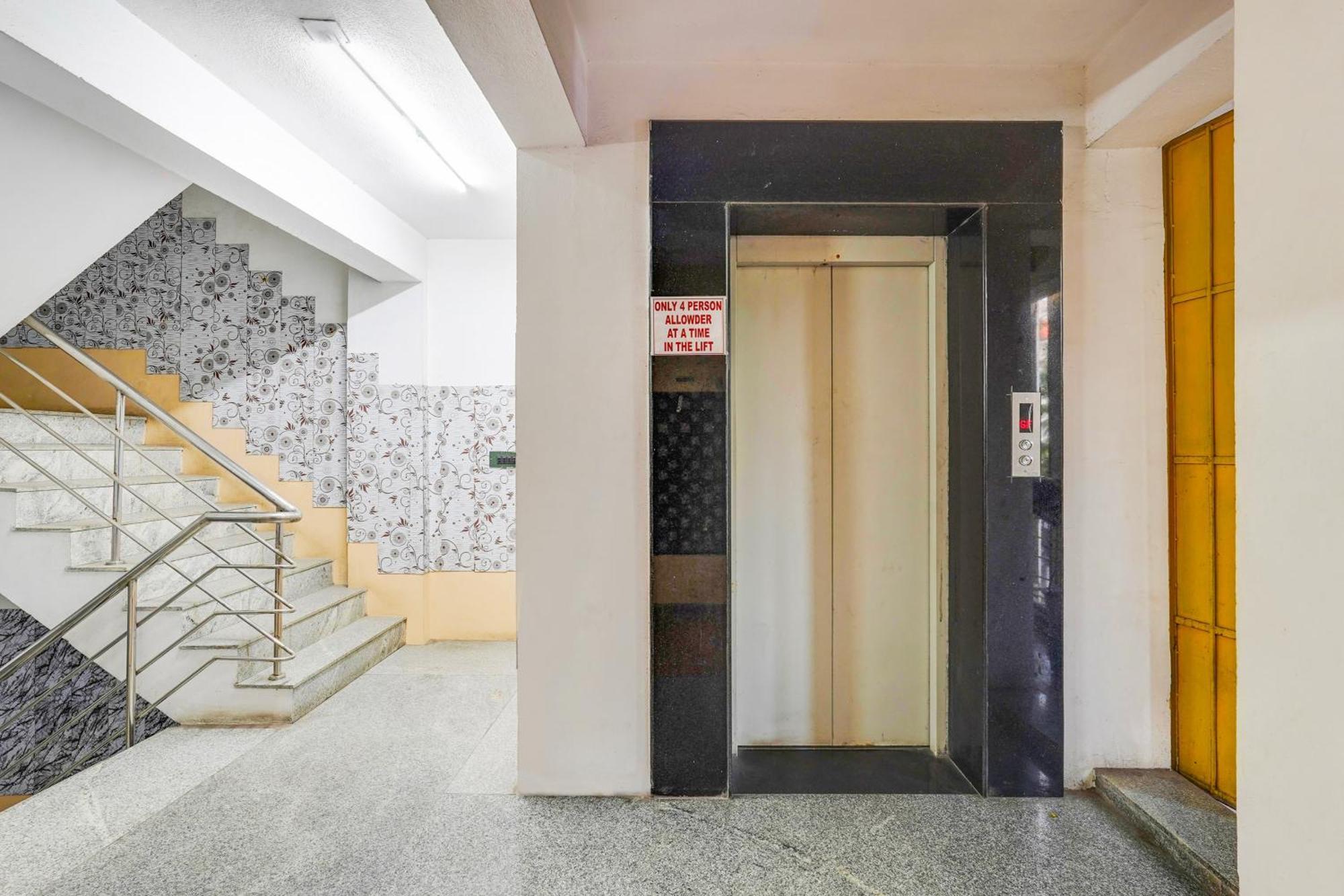 Super Hotel O Heritage Town Formerly Vasavi بونديتْشيري المظهر الخارجي الصورة